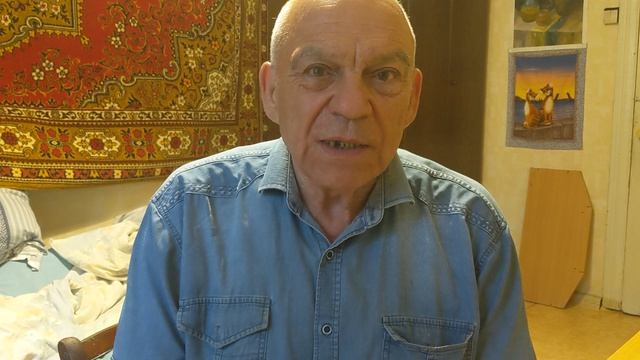 Ровняйсь, смирно! товарищ майор итд. За это время погибнут...