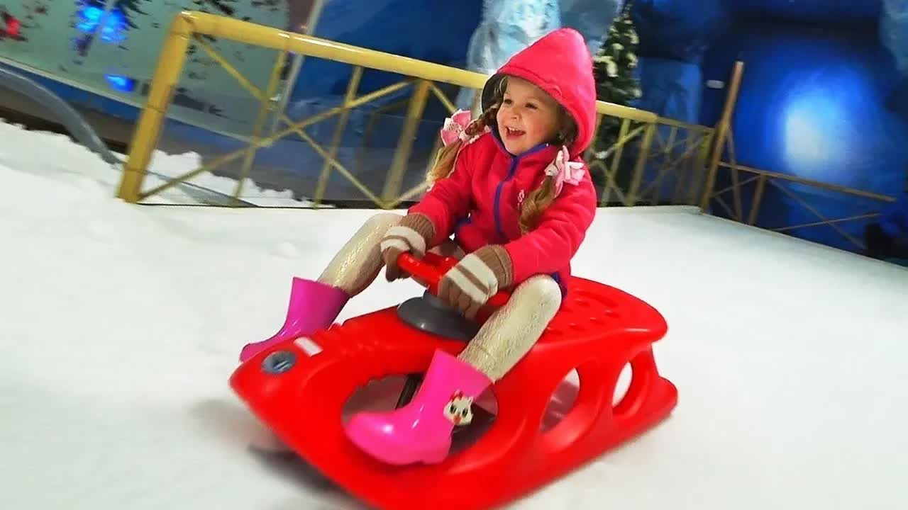 Диана и Рома - выходной день в парке развлечений!