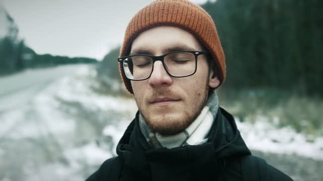 Похороны гусениц \\ трейлер