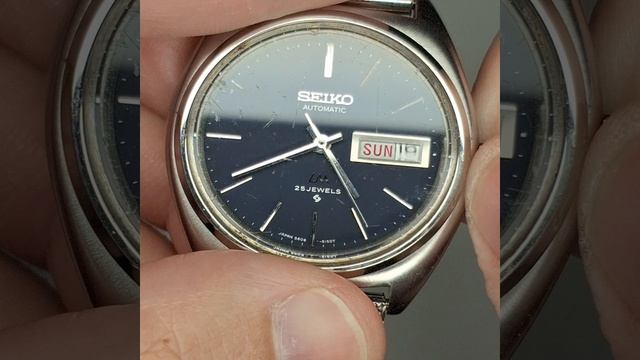Seiko Lm овал