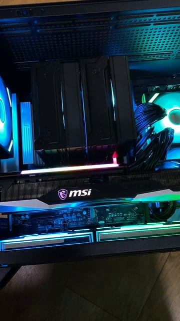 Не стартует комп AM5 Ryzen 7500f и 850M. Горят красный и оранжевый диоды. Есть решение.