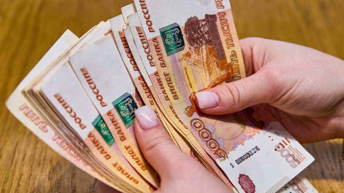 Аферисты выманили у жены столичного бизнесмена 75 млн рублей за две недели