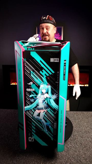 ROG Strix Helios II Hatsune Miku Рсапаковка и Обзор