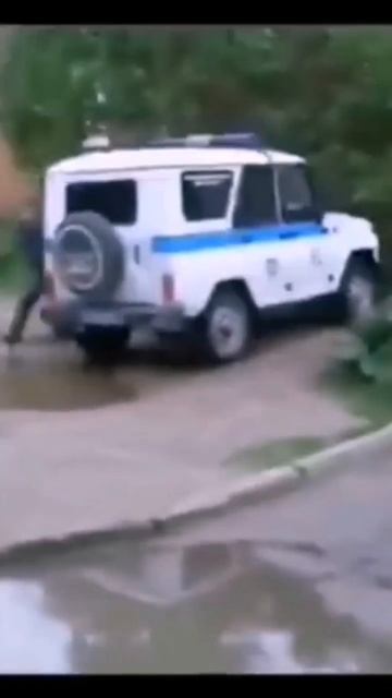 мем. баскетбол нагой