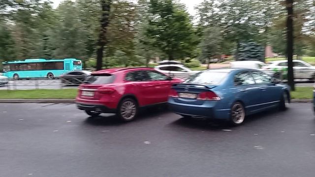 ВИД от входа - парковочная зона