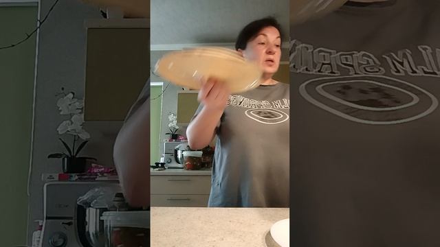 Томат варится 🍅 дела делаются,но только потихоньку 😁