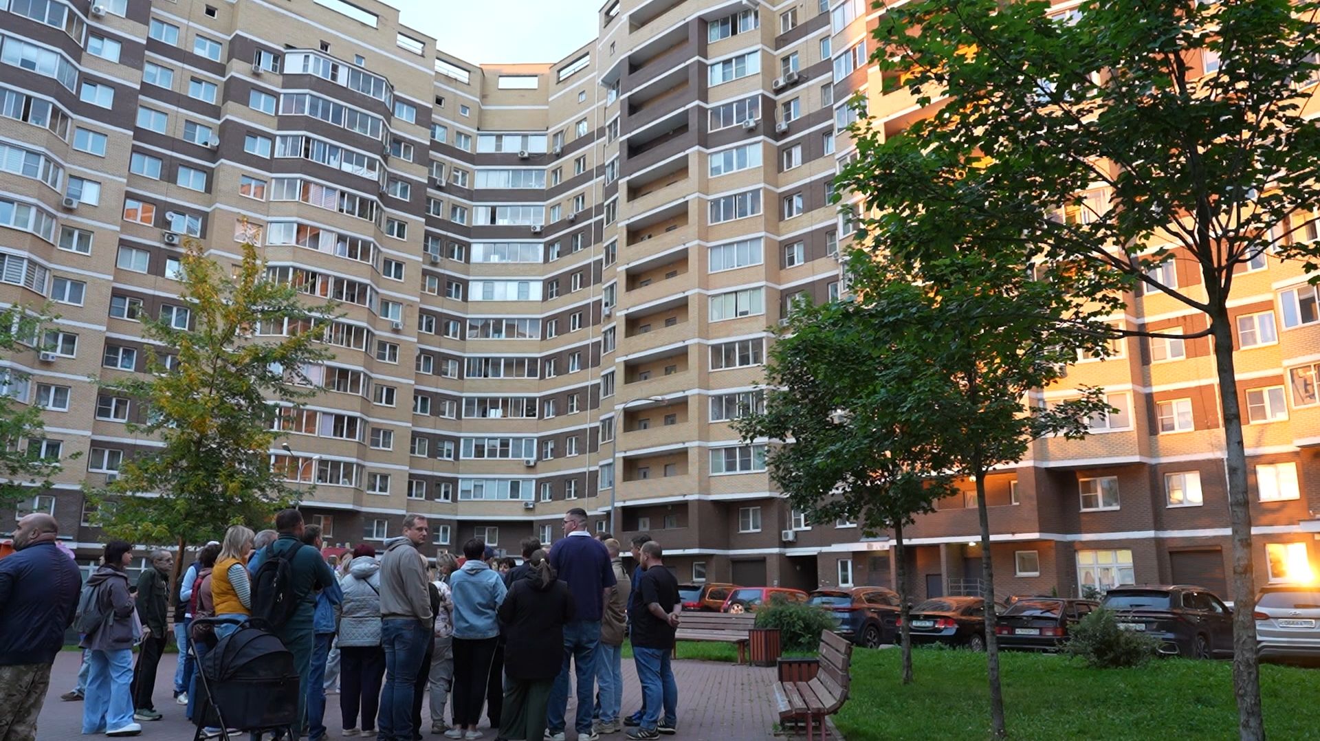 Встречу с жильцами домов №11 и 9 провели в Пушкино на улице Просвещения