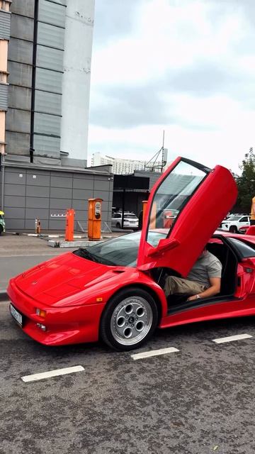 Доброе утро страна! Lamborghini Diablo…