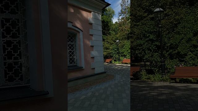 Храм Покрова Пресвятой Богородицы в Покровское- Стрешнево в Москве.