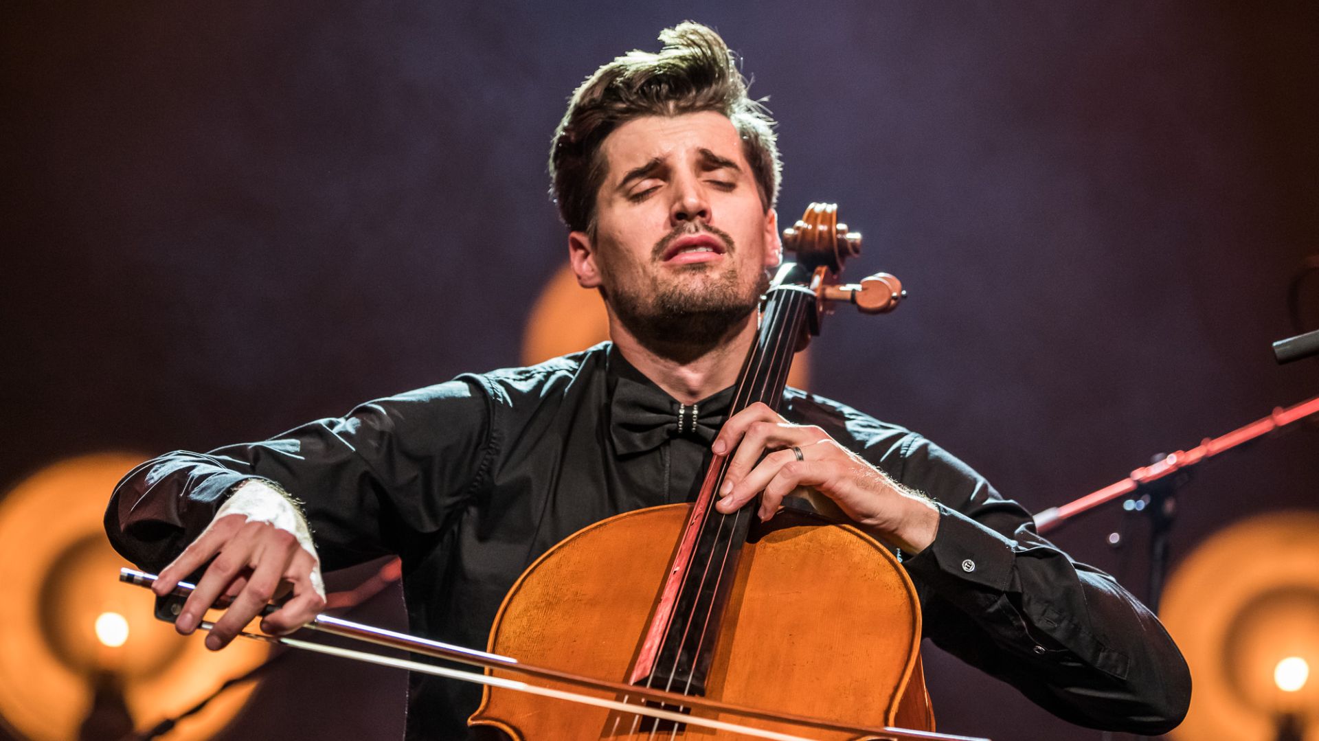 2CELLOS (Две виолончели). Вивальди. Шторм (4К) 2018