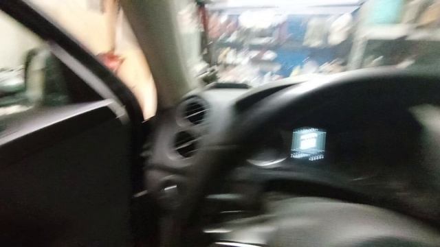 VW Tiguan L. Работа установленных зеркал с электроскладыванием.