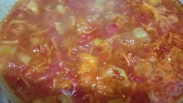 Покипело лечо, и в банки.