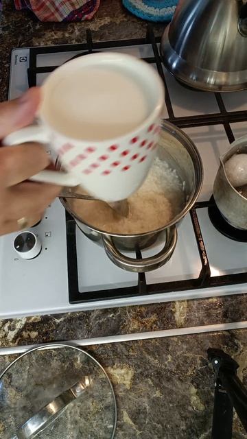 Рисовая каша на завтрак.