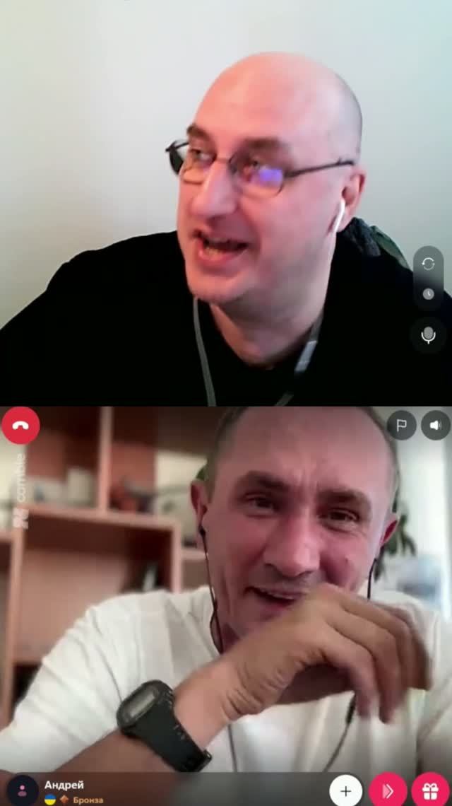 Так, кто же из нас двоих...