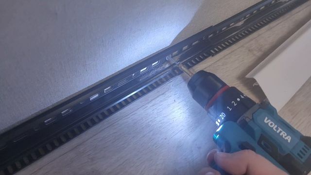 шуруповерт Voltra 90 нм