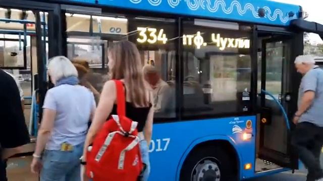 Автобус МАЗ-206.486 следует по маршруту 334
