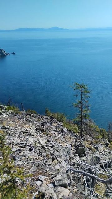 кекуры Три брата. Бухта Батарейная. Магадан