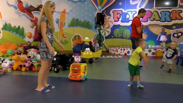СУПЕР ДЕТСКАЯ ИГРОВАЯ КОМНАТА ФЛАЙ ПАРК в КИЕВЕ! / Indoor Playground Fun Play Place