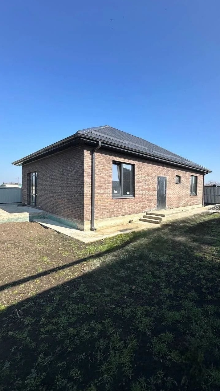 📍КРАСНОДАРСКИЙ КРАЙ
🏘️СТ. НОВОТИТАРОВСКАЯ 
🏡ДОМ 95 М² 
🌳НА 4.5 СОТКАХ (ИЖС).