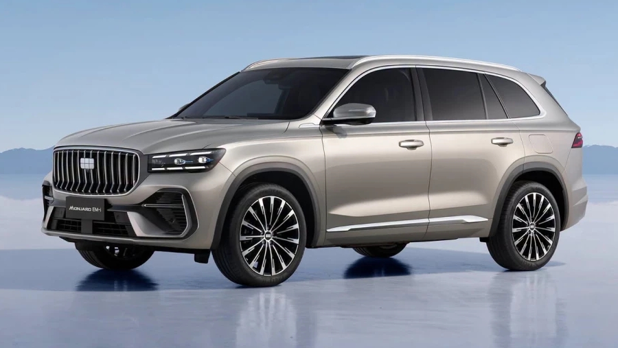 Новые подробности о гибридном Geely Monjaro 2027 - рассекречен салон флагманского кроссовера
