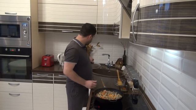 Жаркое ВКУС ИЗ ДЕТСТВА! Как вкусно приготовить свинину и картофель?