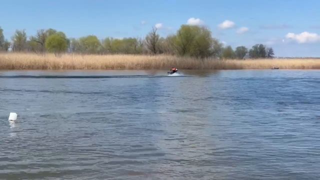 Лодка Quintrex 390 Dart