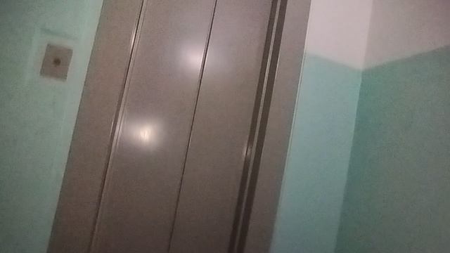 походу вандалы сломали двери