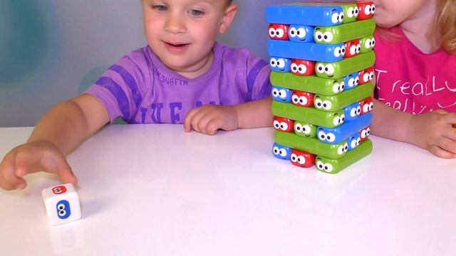 Диана и Рома играют в JENGA Новая ИГРА Для Детей Unboxing And Play