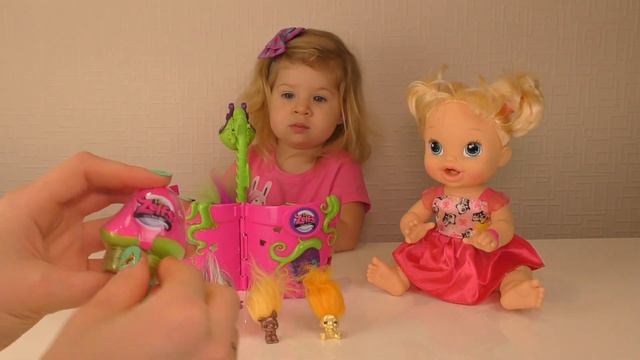 Распаковка игрушек Кукла Baby Alive и Салон Красоты Baby Alive Doll Unboxing Toy