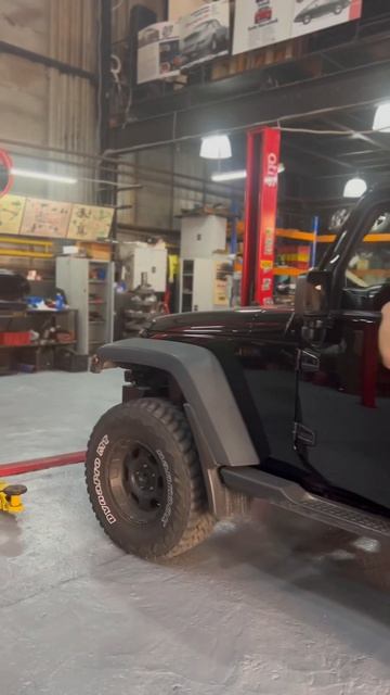 Рабочие будни #16 #автосервис #offroad #mechanic #jeep #jeepwrangler #wrangler #shorts #short