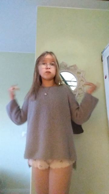 Алёна Швец песня под кроватный Монстр