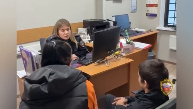 В Москве к ответственности привлечена мать, сын которой прокатился в метро между вагонами поезда
