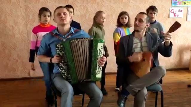 КУКУШКА-В.ЦойКино Кавер на баяне и балалайке_ the children sing Russian rock.mp4
