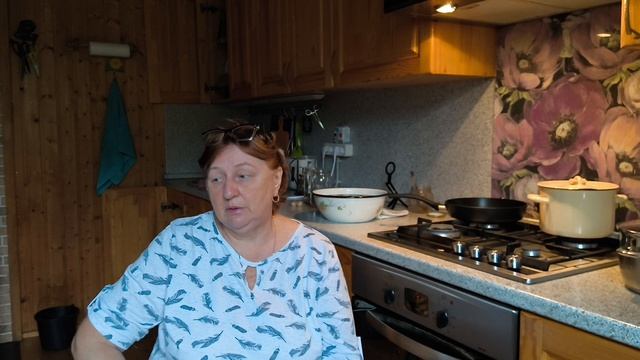 Жизнь на даче. Детей проводила.