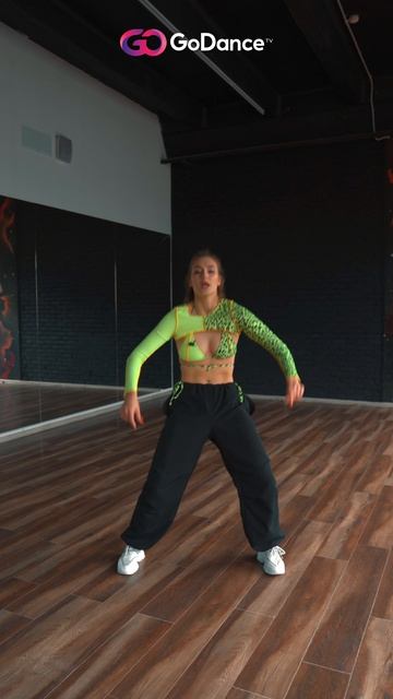 Урок танцев Reggaeton — MAMBO (Jaycob Duque) с Alexaant | GoDance