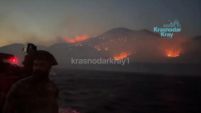 ‼️После падения БПЛА в заповеднике «Утриш» под Анапой крупный пожар