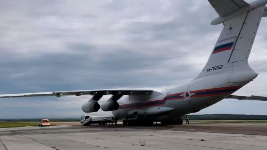 Спецборт МЧС прибыл в Благовещенск: пострадавших при взрыве эвакуируют