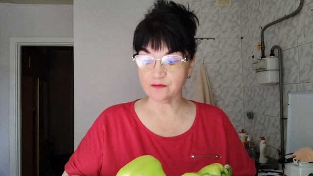 26.08. 2026 г. Жизнь ВПО Весь день консервирую и на этом все!🙂Лечо с чесноком на зиму👍Буся в позе�