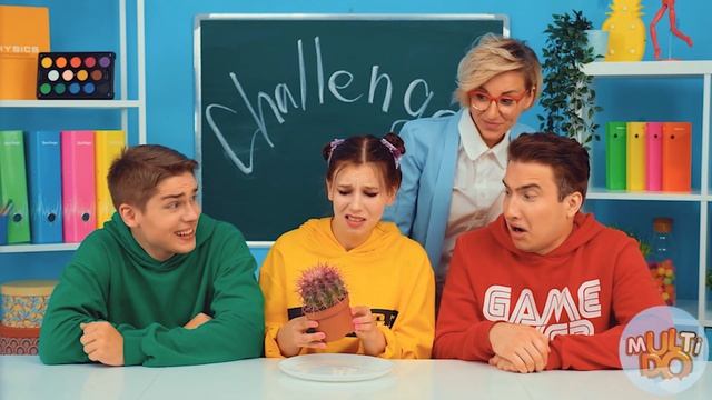 Откуси, лизни или ничего челлендж