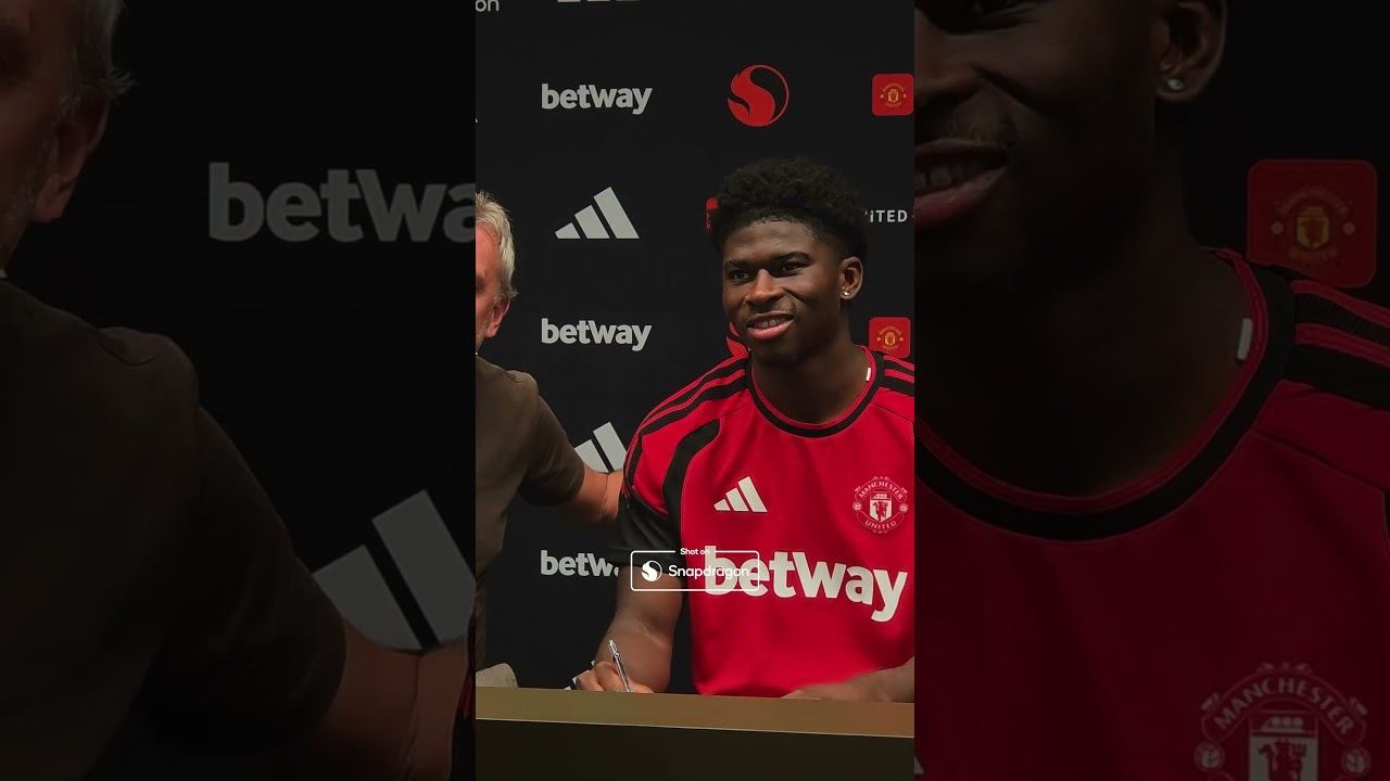Carlos’s First Day At United