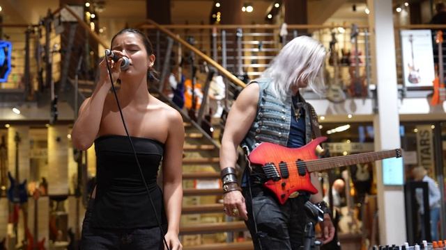 She Asks If I Know Wicked Games And This Singer Shocks The Guitar Store At Thomann