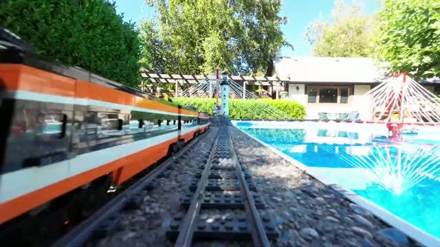 Поездка в кабине LEGO-поезда 🚂