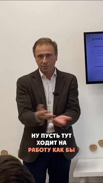 Женщина с травмой отверженности и покинутости