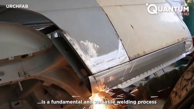 Мужчина Создает Гоночный Автомобиль из Классического Ford  от Urchfab