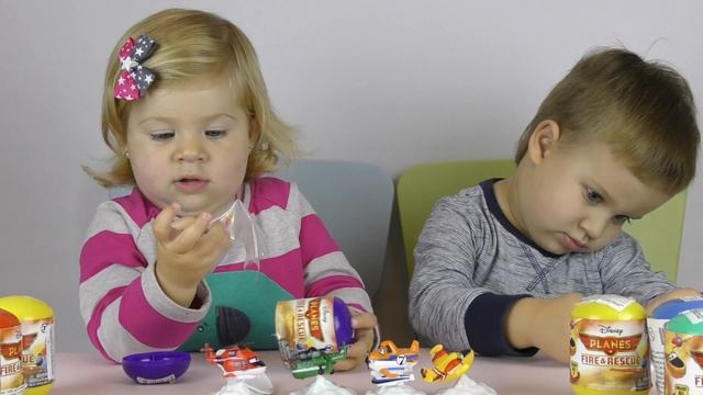Самолеты ДИСНЕЙ ЛИТАЧКИ Распаковка 12 Яйца с Сюрпризами Disney Planes Eggs Surprise Unboxing