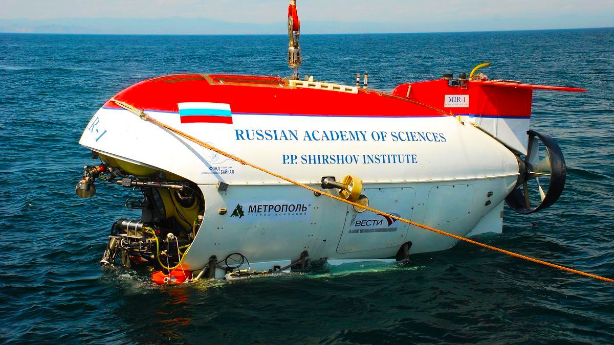 Почему Дж Кэмерон для съёмок „Титаника“ выбрал российские „Мир 1“ и „Мир 2“, а не зарубежные аналоги