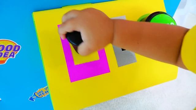 Влад и Ники играют в автомат с игрушками - история для детей