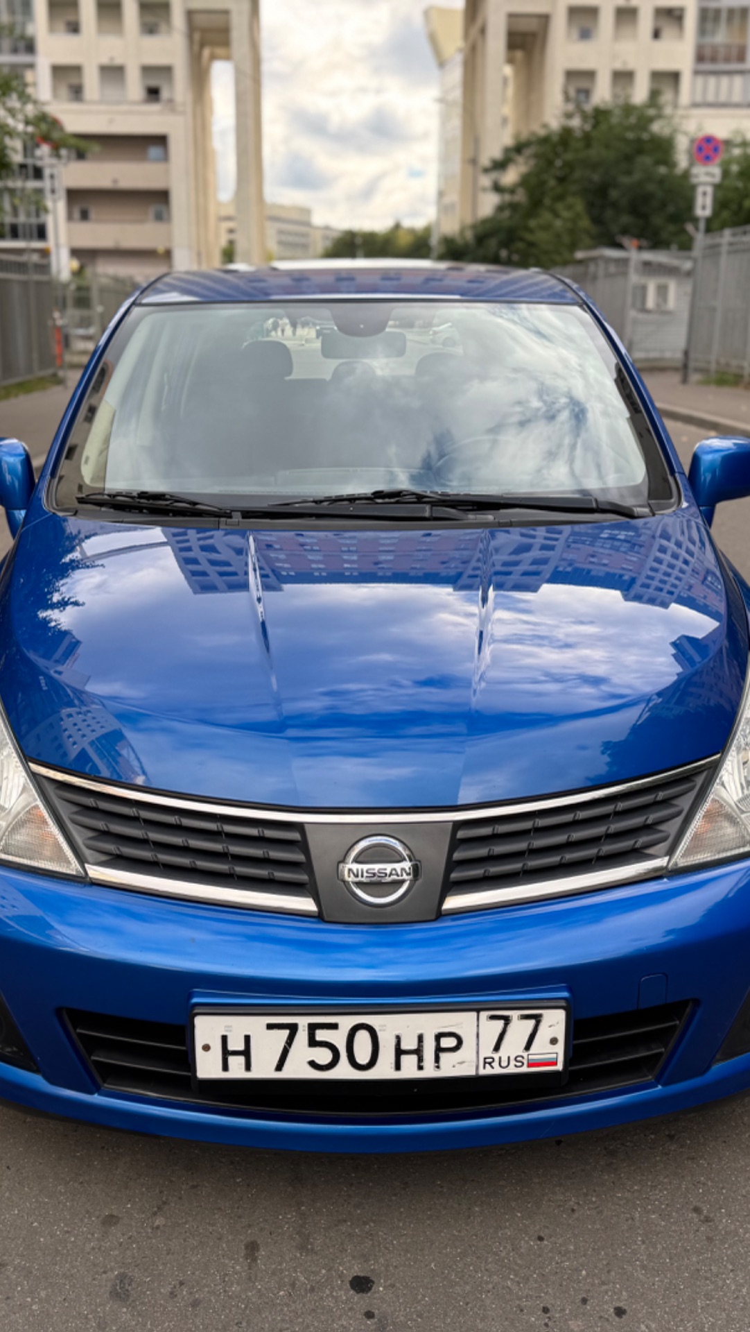 Tiida Blue