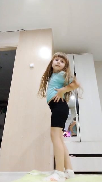1000000233.mp4