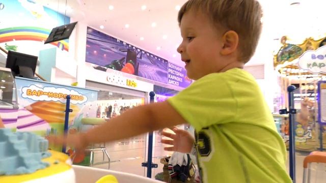 VLOG Развлекательный Центр, ЕДЕМ НА КАЧЕЛИ / Entertainment For Children